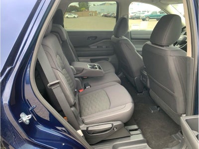 2026 Nissan Pathfinder SV Sport Utility 4D