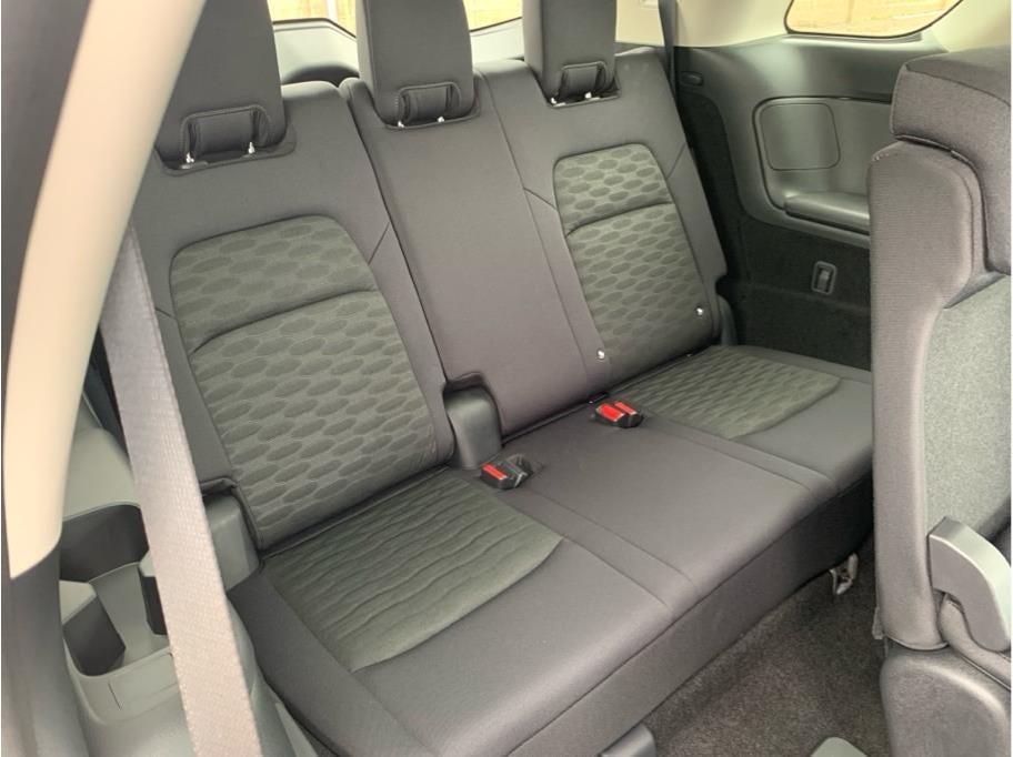 2026 Nissan Pathfinder SV Sport Utility 4D