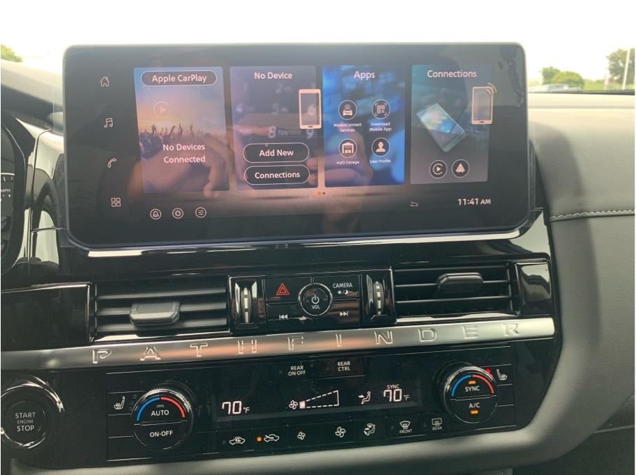 2026 Nissan Pathfinder SV Sport Utility 4D