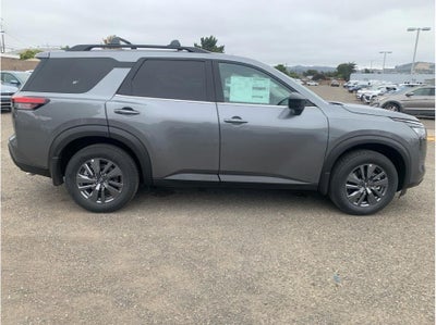 2026 Nissan Pathfinder SV Sport Utility 4D
