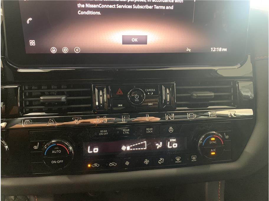 2026 Nissan Pathfinder SV Sport Utility 4D