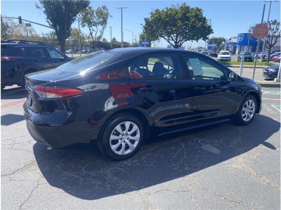 2024 Toyota Corolla LE Sedan 4D