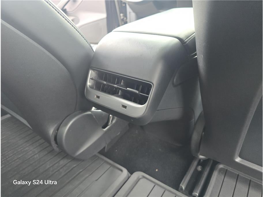 2019 Tesla Model 3 Standard Range Sedan 4D