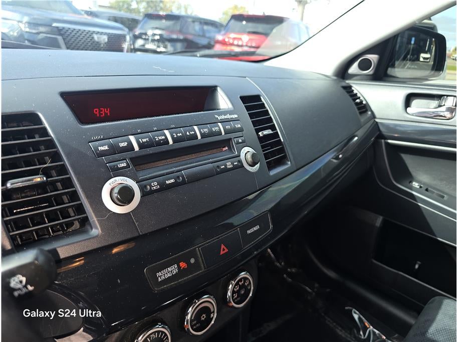 2013 Mitsubishi Lancer Evolution GSR Sedan 4D