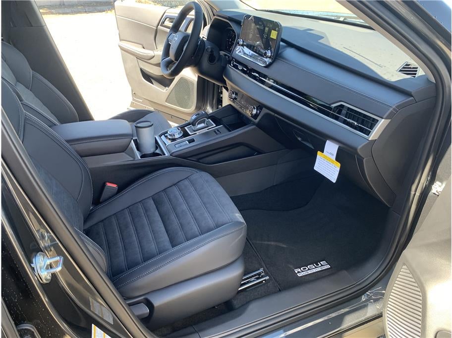 2026 Nissan Rogue PHEV SL