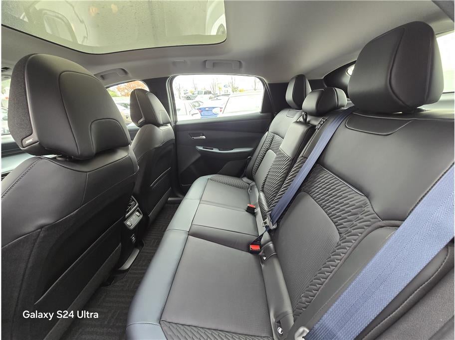 2026 Nissan LEAF PLATINUM PLUS Hatchback 4D