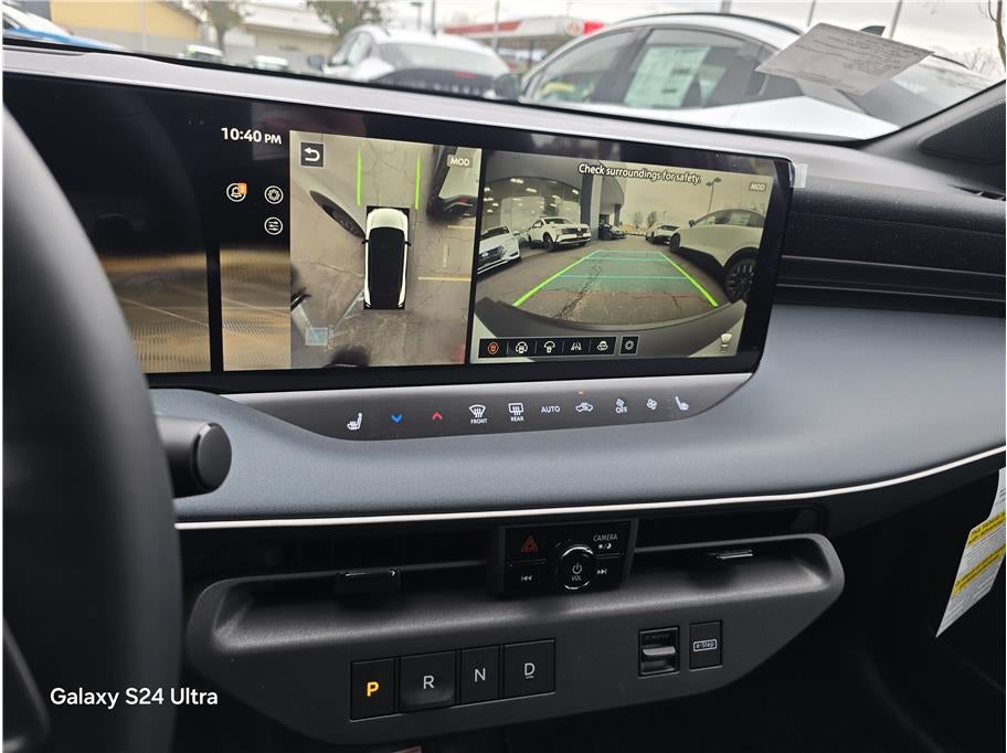 2026 Nissan LEAF PLATINUM PLUS Hatchback 4D