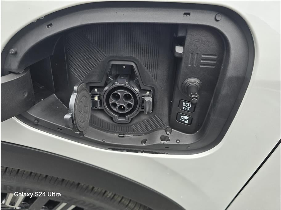 2026 Nissan LEAF PLATINUM PLUS Hatchback 4D