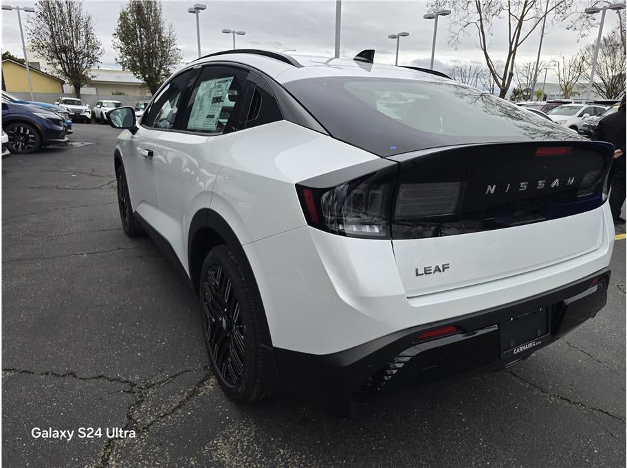 2026 Nissan LEAF PLATINUM PLUS Hatchback 4D