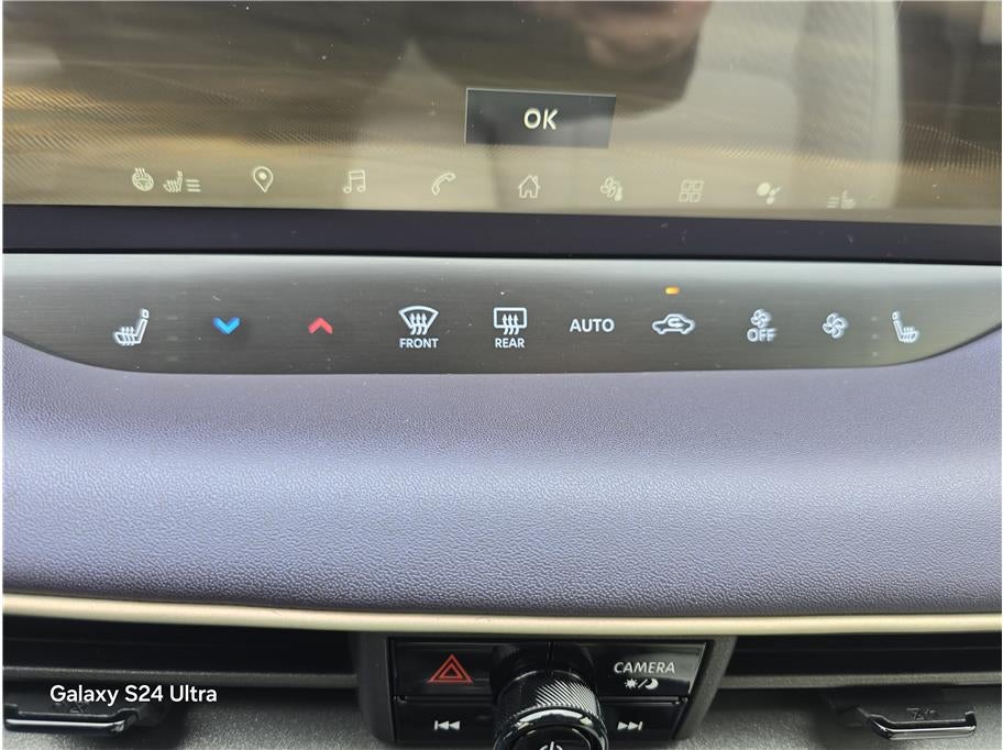 2026 Nissan LEAF PLATINUM PLUS Hatchback 4D