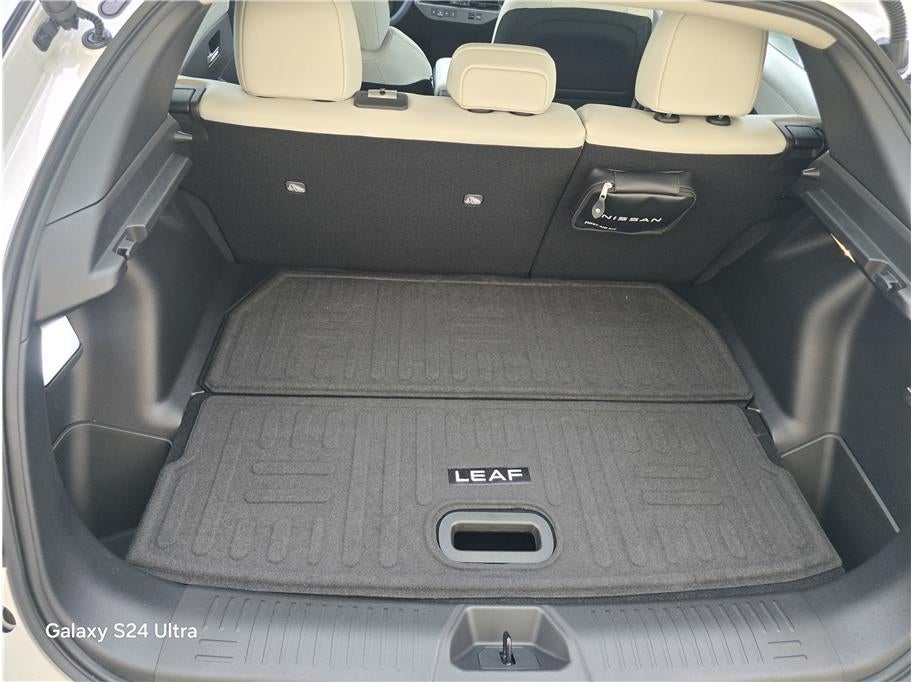 2026 Nissan LEAF PLATINUM PLUS Hatchback 4D