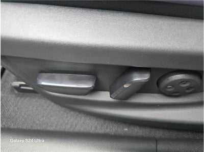 2026 Nissan LEAF PLATINUM PLUS Hatchback 4D