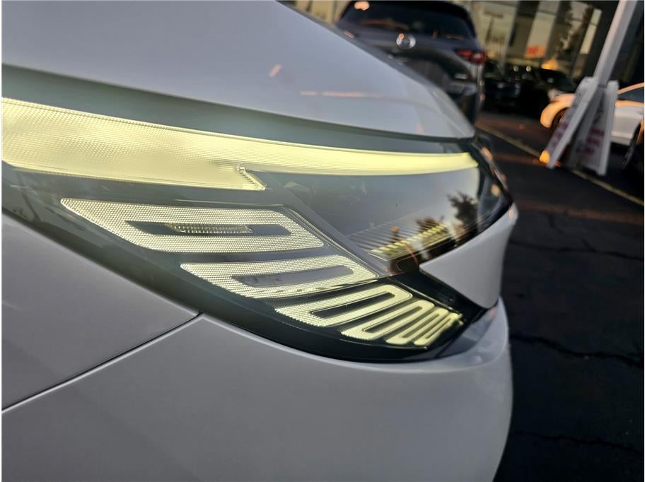 2026 Nissan LEAF PLATINUM PLUS Hatchback 4D