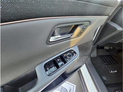 2026 Nissan LEAF PLATINUM PLUS Hatchback 4D