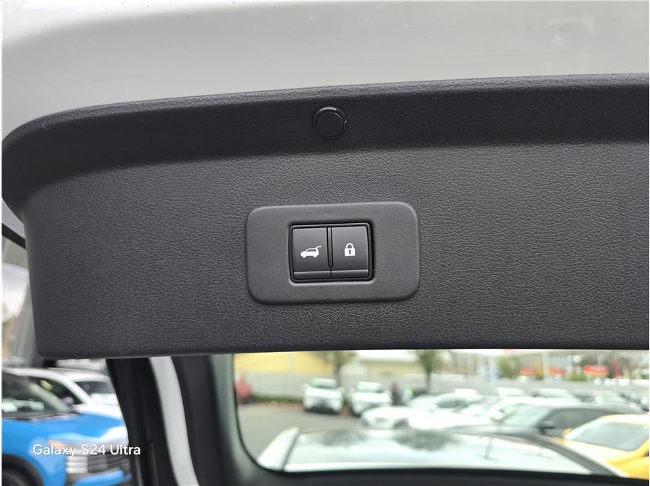 2026 Nissan LEAF PLATINUM PLUS Hatchback 4D