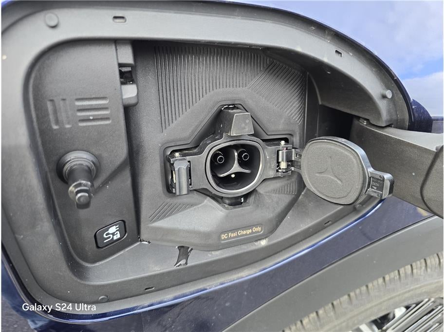 2026 Nissan LEAF PLATINUM PLUS Hatchback 4D