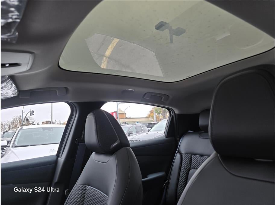 2026 Nissan LEAF PLATINUM PLUS Hatchback 4D