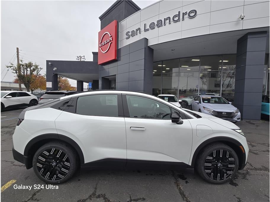 2026 Nissan LEAF PLATINUM PLUS Hatchback 4D