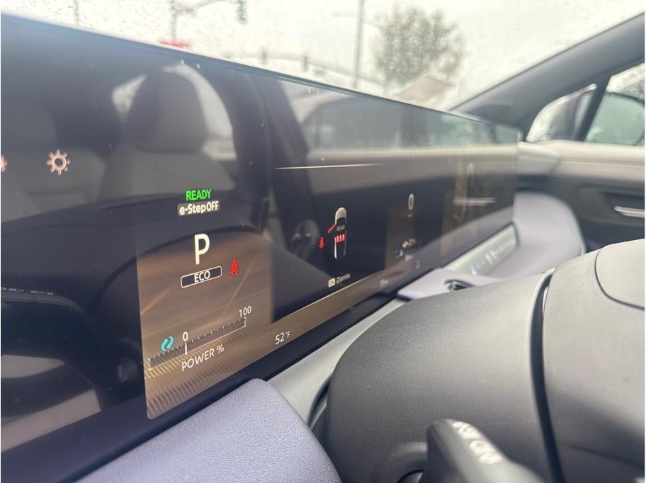 2026 Nissan LEAF PLATINUM PLUS Hatchback 4D