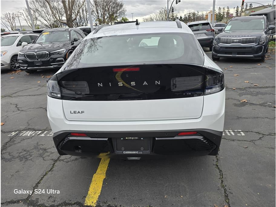 2026 Nissan LEAF PLATINUM PLUS Hatchback 4D