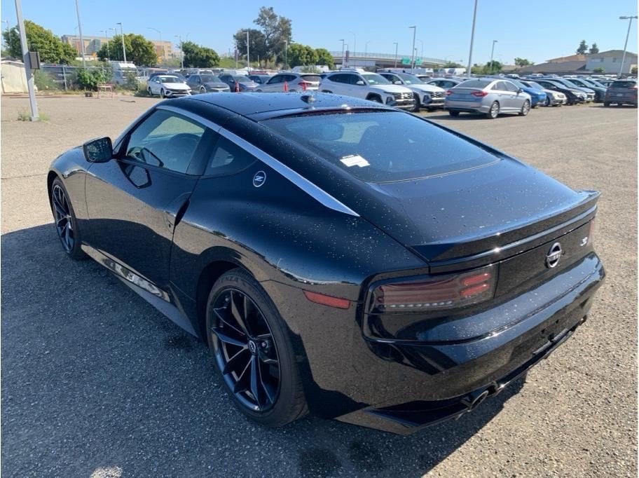 2025 Nissan Z Performance Coupe 2D