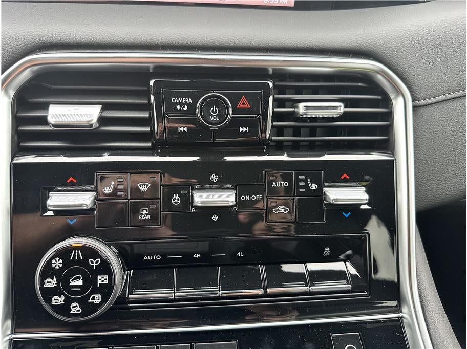 2026 Nissan Armada SL Sport Utility 4D