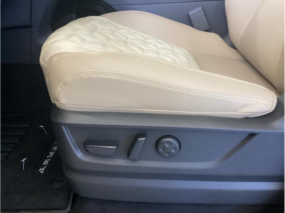 2025 Nissan Armada Platinum Sport Utility 4D