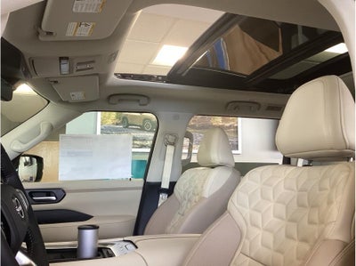 2025 Nissan Armada Platinum Sport Utility 4D