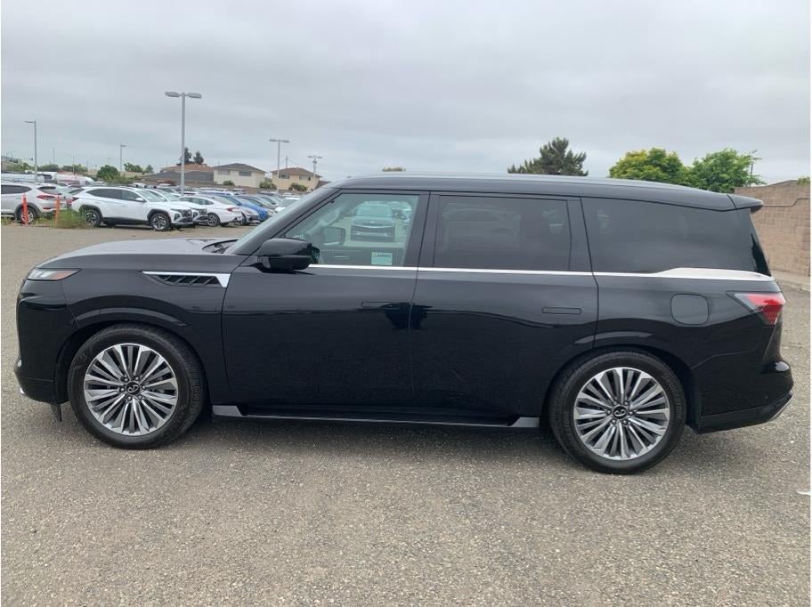 2025 INFINITI QX80 SENSORY Sport Utility 4D