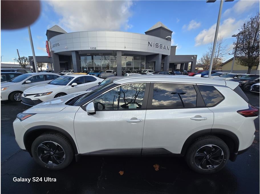 2025 Nissan Rogue SV Sport Utility 4D
