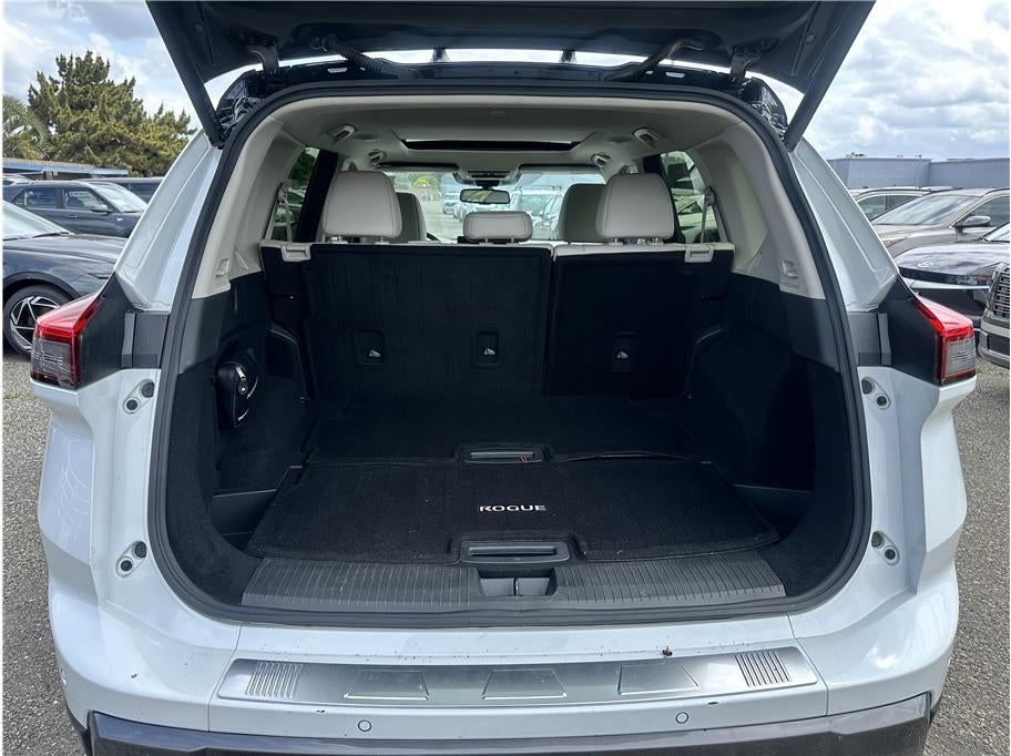 2025 Nissan Rogue SL Sport Utility 4D