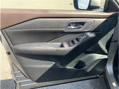 2023 Nissan Rogue Platinum (2023.5) Sport Utility 4D