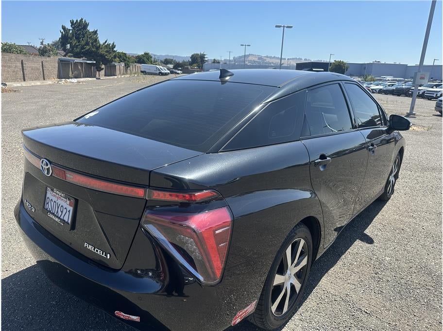 2017 Toyota Mirai Sedan 4D