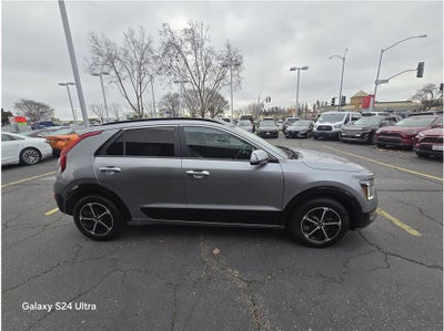 2024 Kia Niro SX Wagon 4D