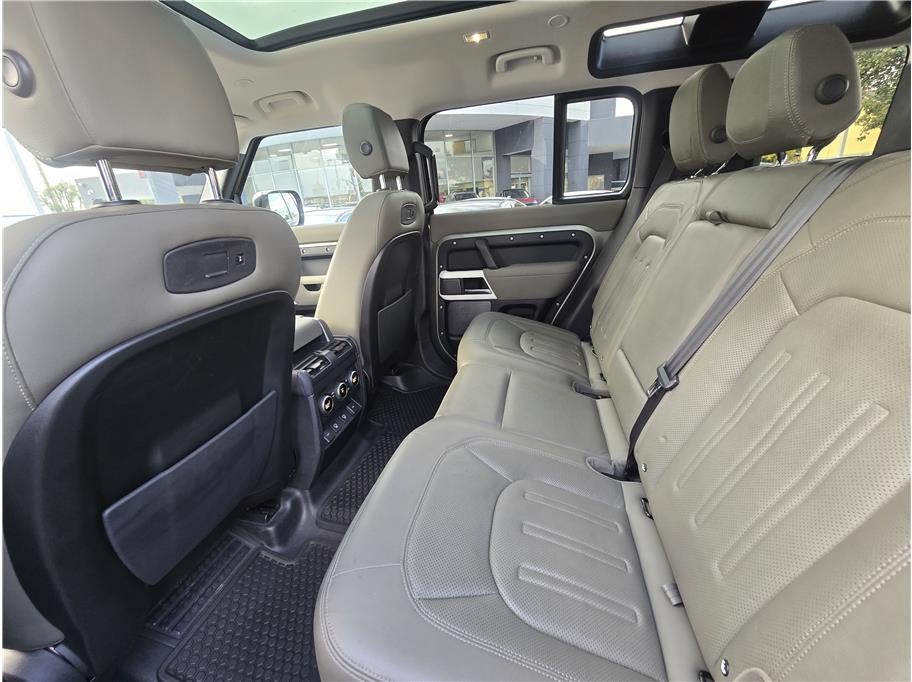 2022 Land Rover Defender 110 S Sport Utility 4D