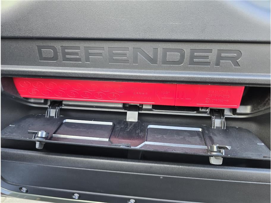 2022 Land Rover Defender 110 S Sport Utility 4D