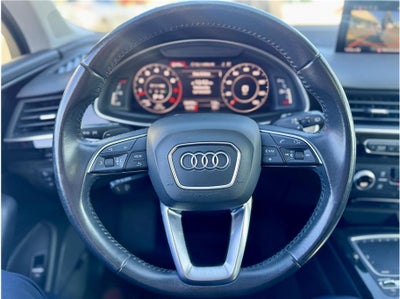 2019 Audi Q7 55 TFSI SE Premium Plus Sport Utility 4D