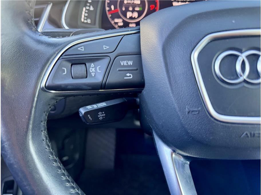 2019 Audi Q7 55 TFSI SE Premium Plus Sport Utility 4D