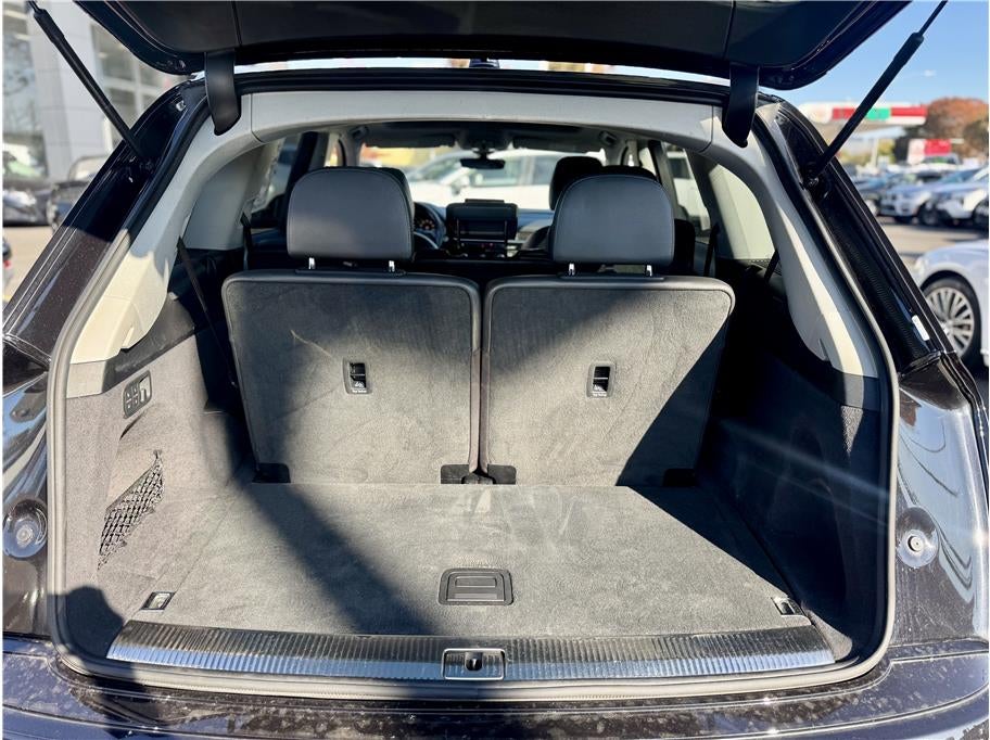 2019 Audi Q7 55 TFSI SE Premium Plus Sport Utility 4D