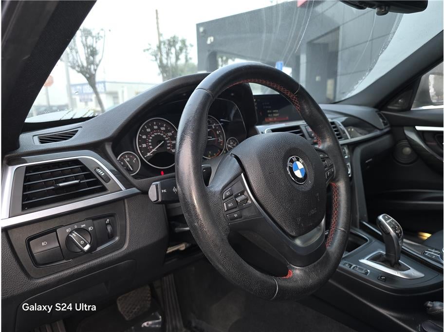 2018 BMW 3 Series 330i Sedan 4D