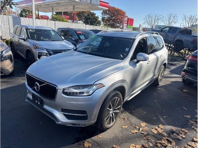 2018 Volvo XC90 T6 Momentum Sport Utility 4D