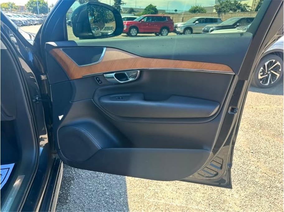 2021 Volvo XC90 T8 Inscription Expression Recharge Plug-In Hybrid Sport Utility 4D