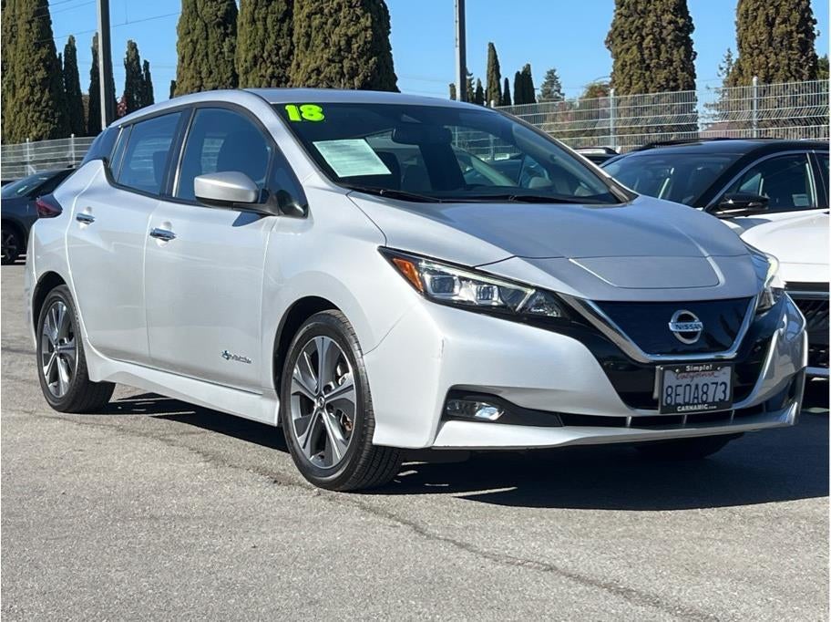 2018 Nissan LEAF SV Hatchback 4D