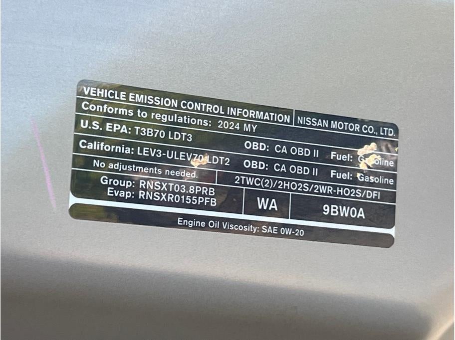 2024 Nissan Frontier Crew Cab PRO-4X Pickup 4D 5 ft