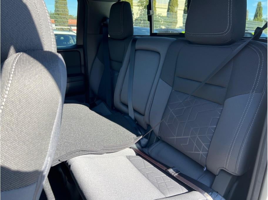 2026 Nissan Frontier SV Crew Cab