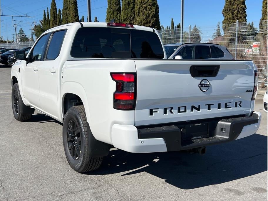 2026 Nissan Frontier SV Crew Cab
