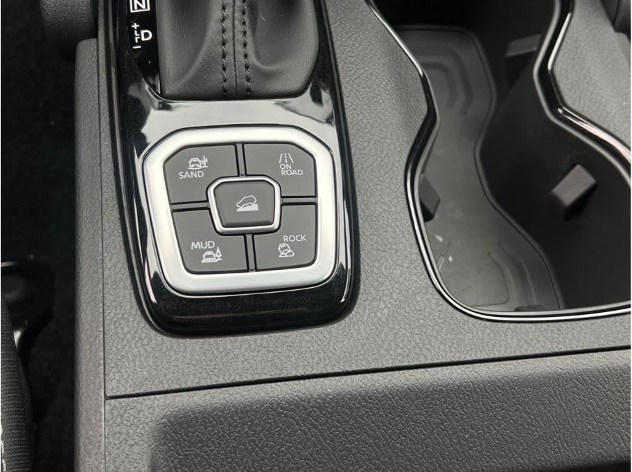 2026 Nissan Frontier SV Crew Cab