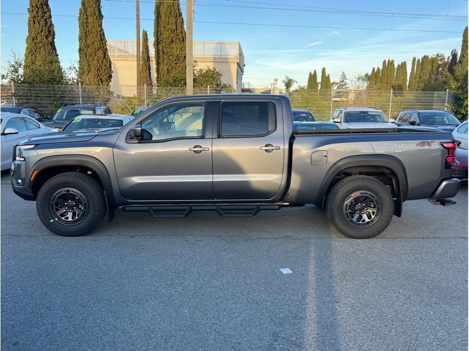 2026 Nissan Frontier Crew Cab PRO-4X Pickup 4D 6 ft