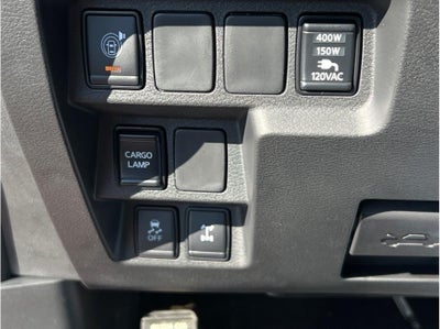 2026 Nissan Frontier Crew Cab PRO-4X Pickup 4D 6 ft