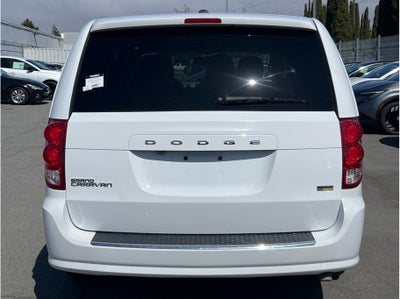 2017 Dodge Grand Caravan Passenger SE Minivan 4D